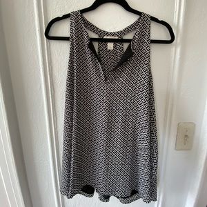 Black and White Patterned Blouse